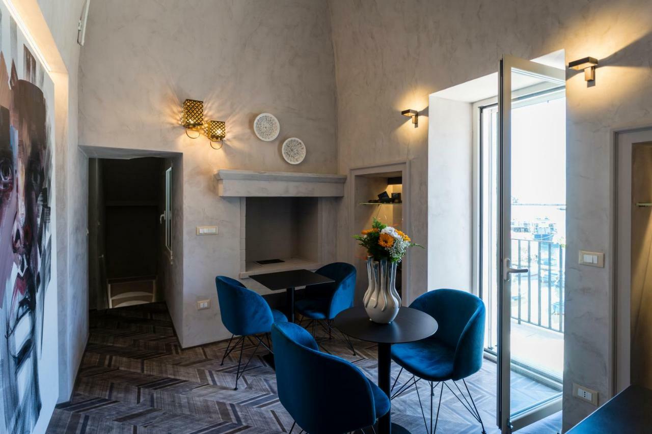 Al Console Luxury Suite Monopoli Buitenkant foto
